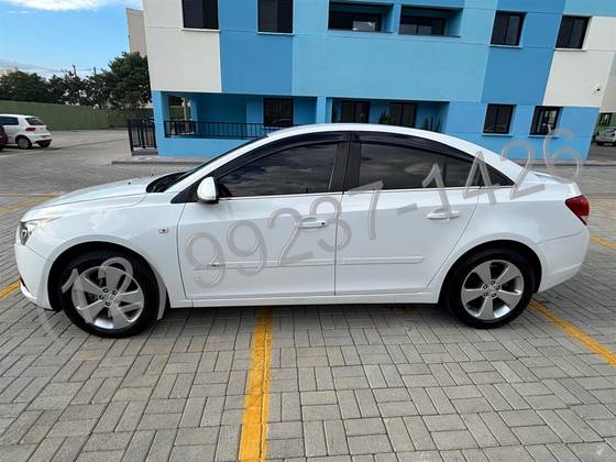 CHEVROLET CRUZE 1.8 LT 16V FLEX 4P MANUAL
